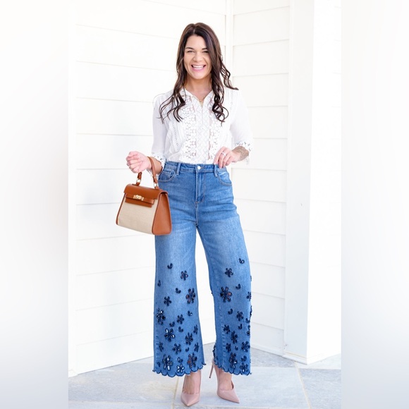 Freckled Poppy Wide Leg Relax Fit Jeans with Floral Cutout size XL NWT - Picture 2 of 9